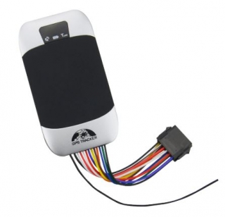 GPS tracker k pevnému připojení k autobaterii