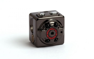 Kovová minikamera / mikro kamera s HD rozlišením a IR přisvícením